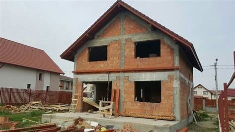 Renovari, reamenajari apartamente, case, interioare-exterioare. Seiozitate